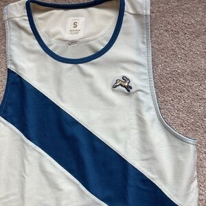 Tracksmith van cortlandt singlet size small